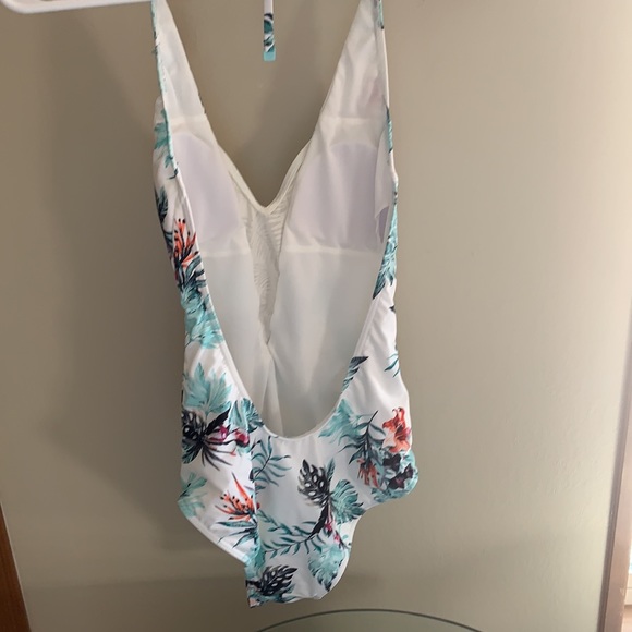 Roxy One Piece Swimsuit - Picture 4 of 6